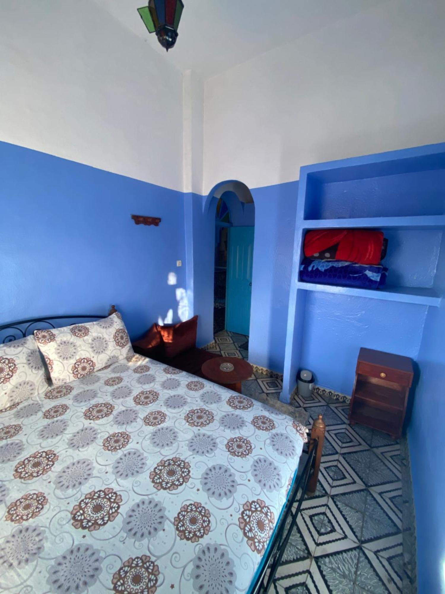 Hotel Ahrazem 舍夫沙万 外观 照片