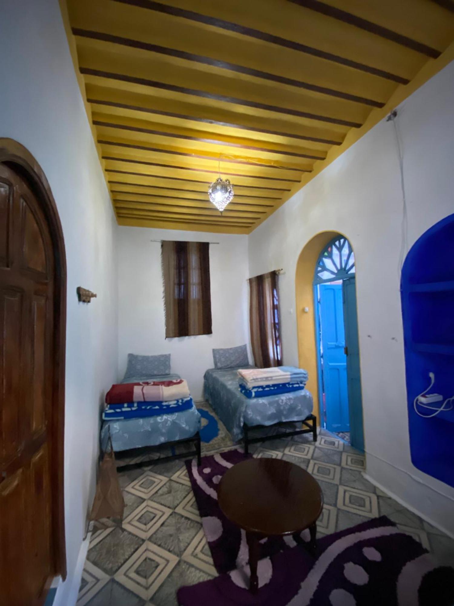 Hotel Ahrazem 舍夫沙万 外观 照片